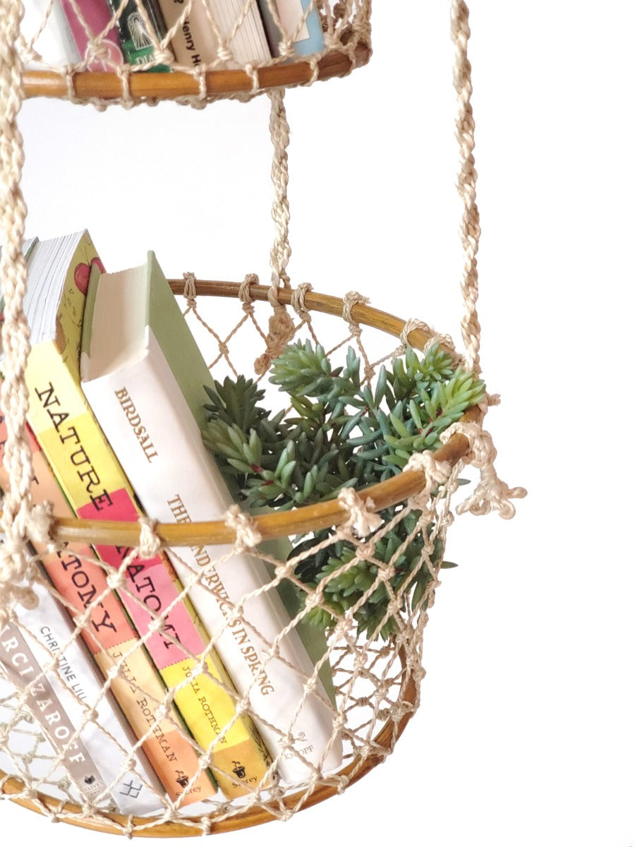Double hanging basket made of natural jute with metal hooks, designed for indoor or outdoor plant display by DC-KORISSA.