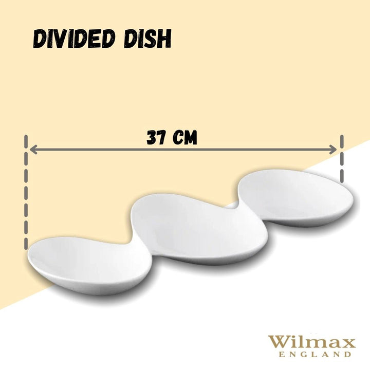 Porcelain divided sauce dish with three compartments, for condiments and dips.
