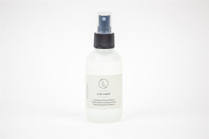 Lizush eucalyptus mist, a 3-in-1 spray with eucalyptus leaves in a spray bottle.