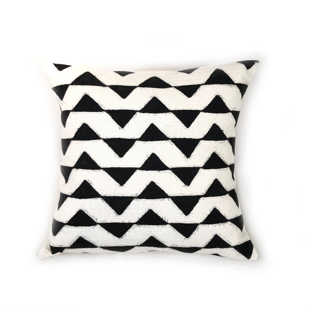 White cotton sadza pillow cover with a hand-painted triangles pattern, handwoven in Zimbabwe.