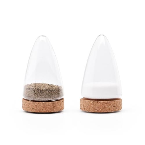Glass salt and pepper shakers with cork stoppers, clear glass, set of two.