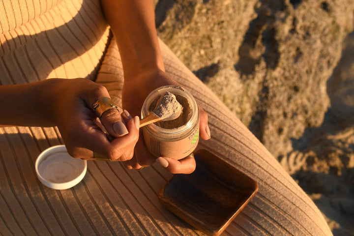 Vata cleanser and mask with Rhassoul clay in a jar.