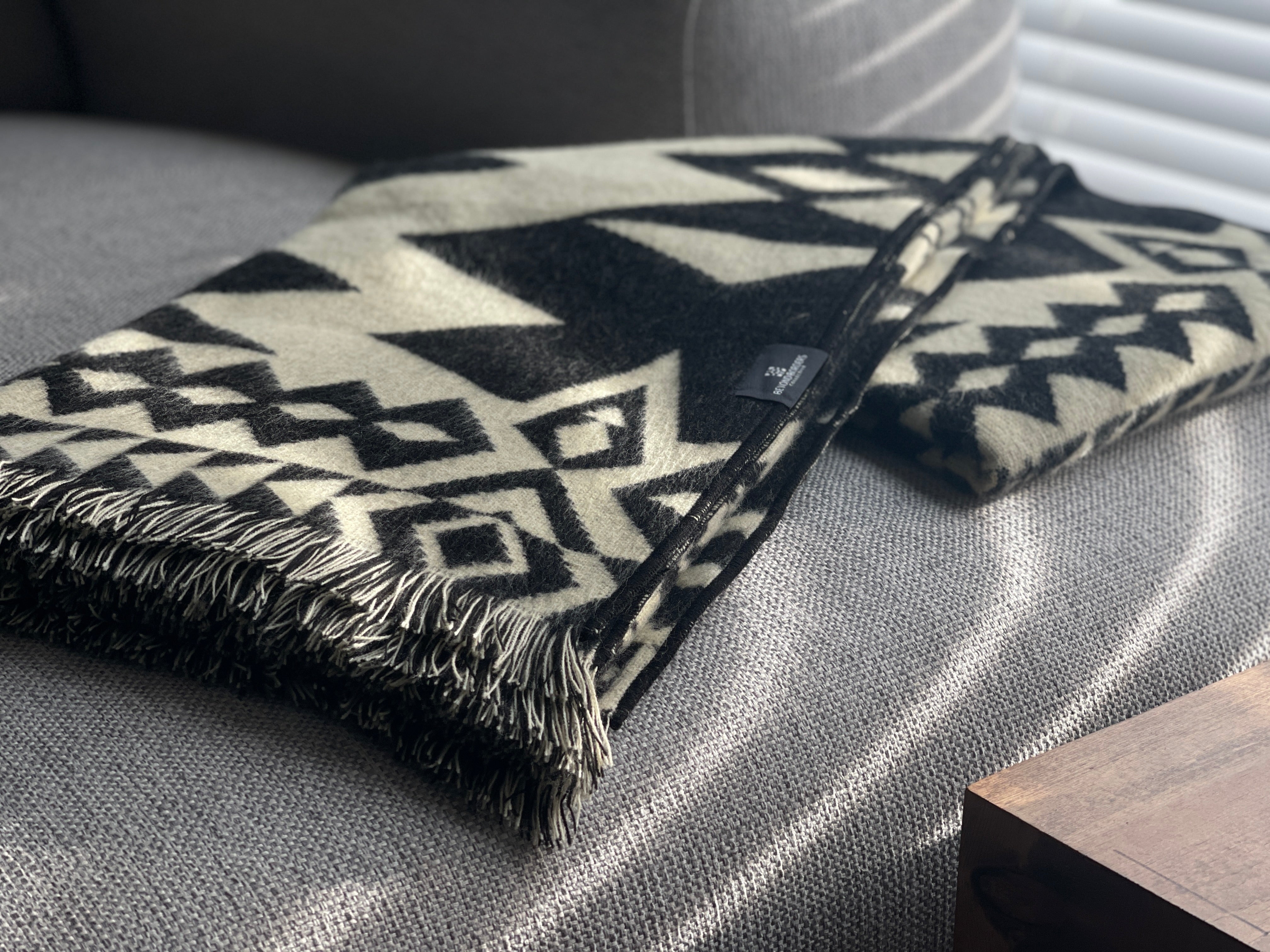 Awa Throw Blanket - Natural / Black - Bush & Briar