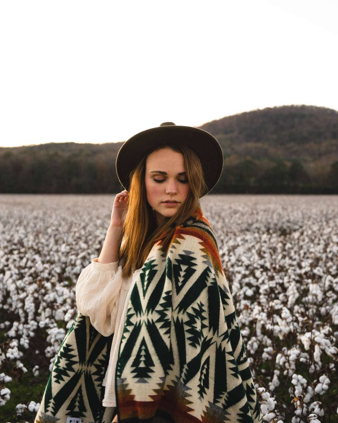 Detail of the Evergreen Autumn blanket&