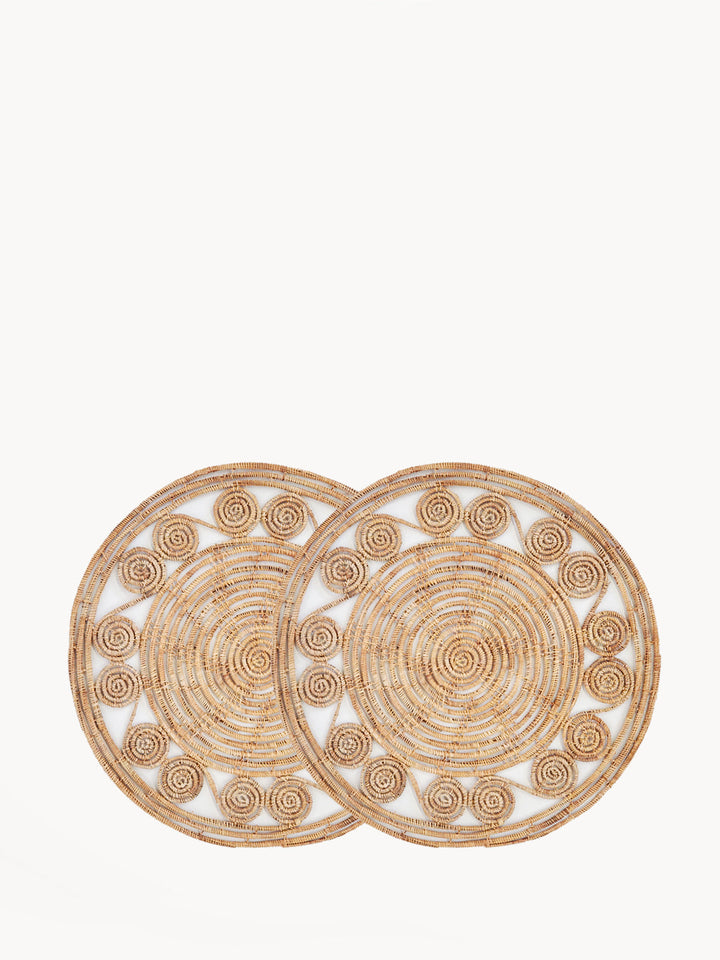 Natural palm fiber placemats with concentric weave and coiled medallion border, set of 2