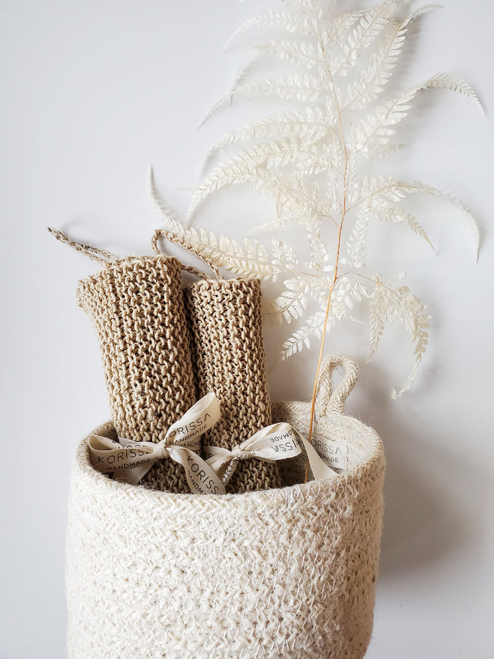 Natural hemp washcloth, biodegradable and naturally resistant to bacteria