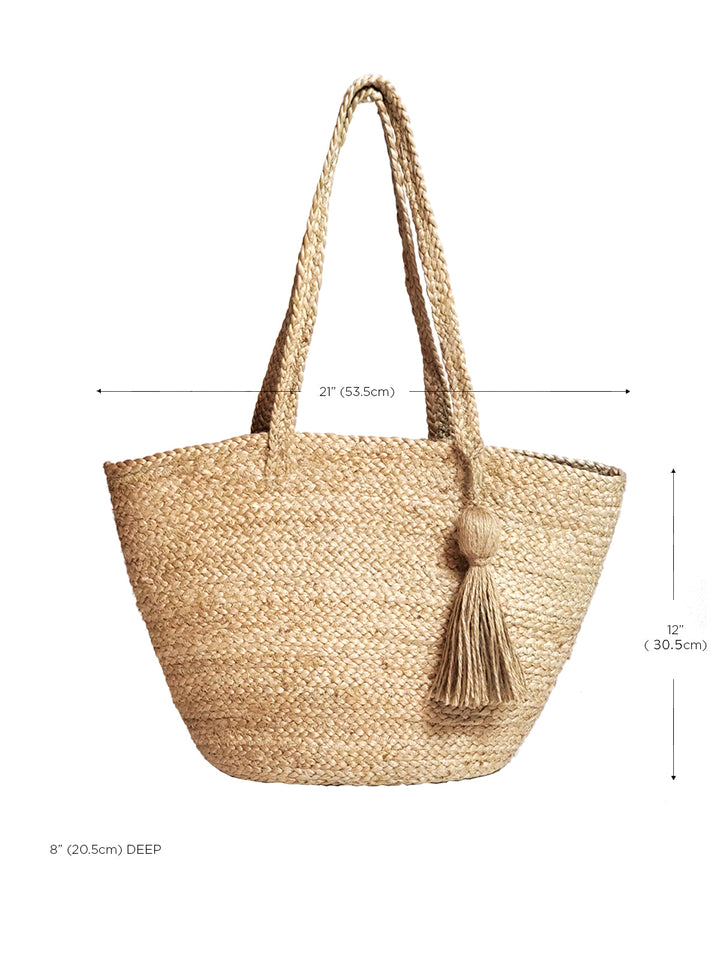Jute shoulder bag with woven texture and shoulder strap