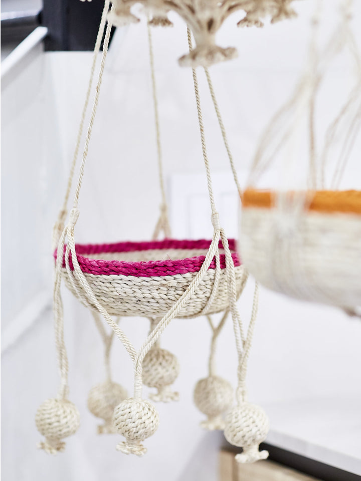 Natural jute plant hanger with sculptural knot-ball pendants