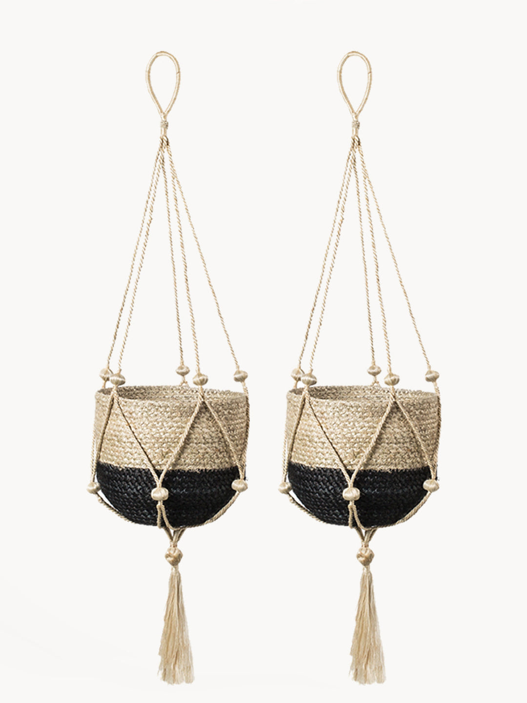 Natural beaded jute plant hanger with a single center tassel