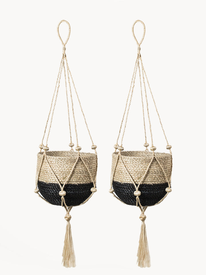 Natural beaded jute plant hanger with a single center tassel