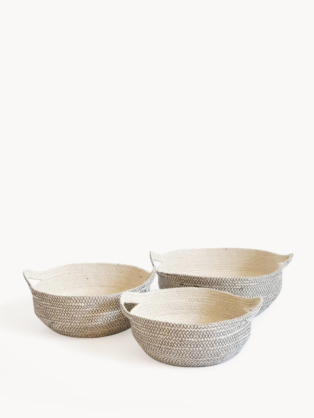 Jute fruit bowl with black stitch detail, available in three sizes